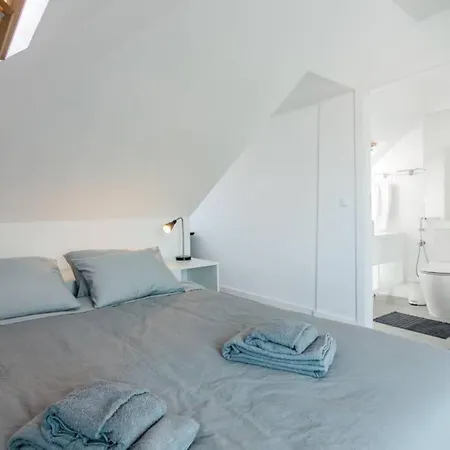 Beautiful With View Of The Tagus River Lisbona