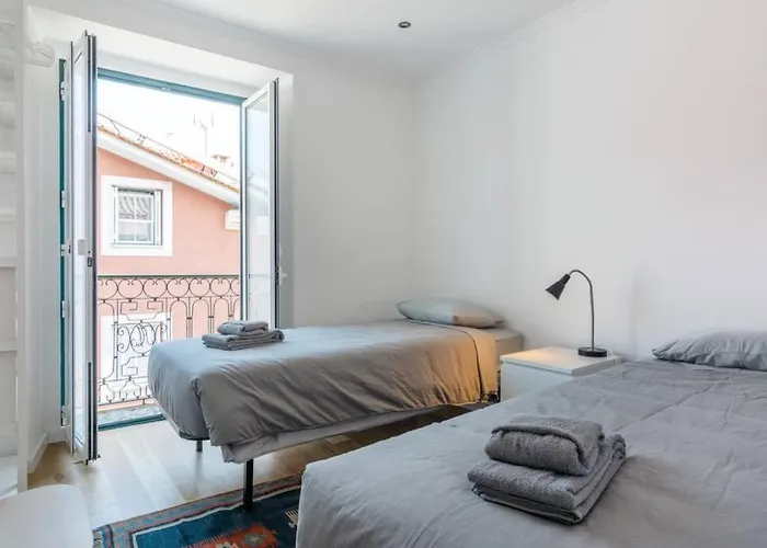Beautiful With View Of The Tagus River Apartamento
